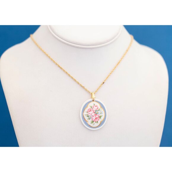 Vintage Pink Roses Ceramic Necklace by Avon - 24 inch - N3 - Picture 2 of 3